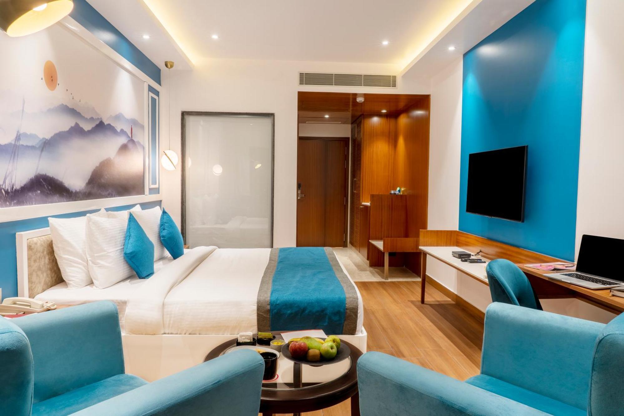 Clarion Hotel Дехрадун Екстериор снимка