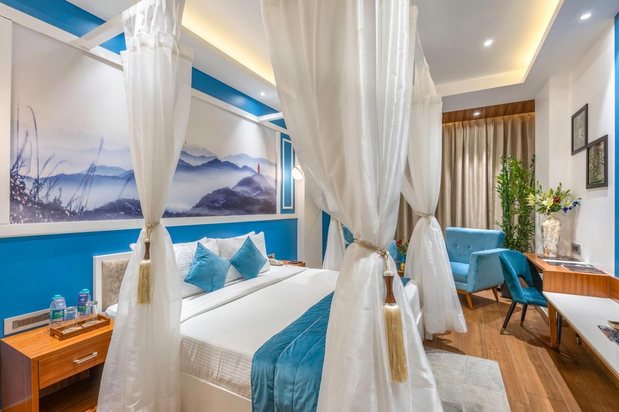 Clarion Hotel Дехрадун Екстериор снимка