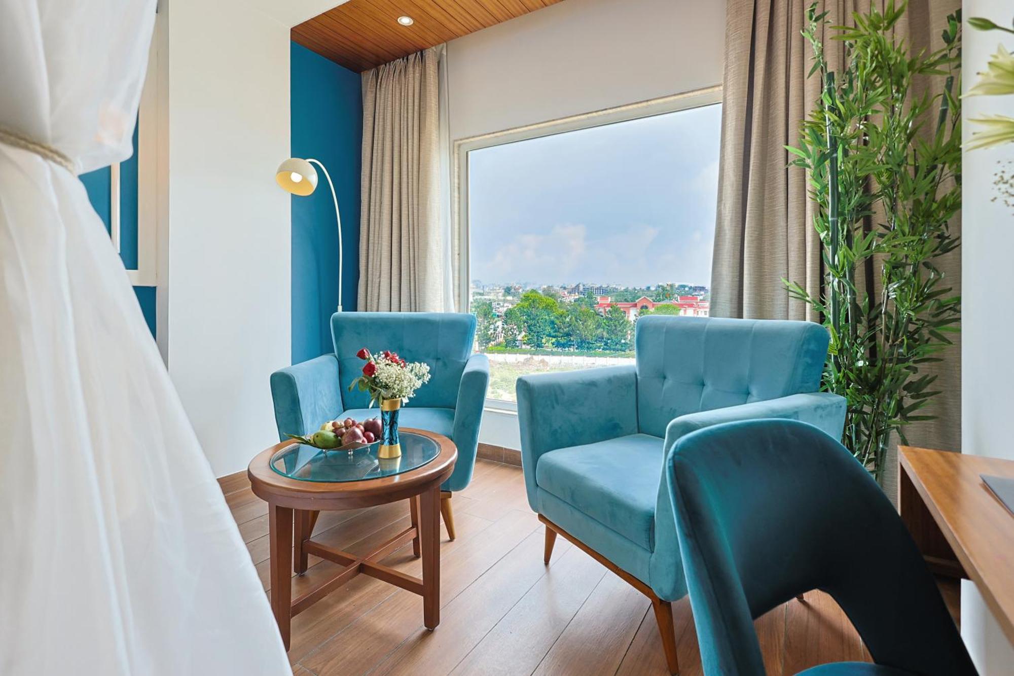 Clarion Hotel Дехрадун Екстериор снимка